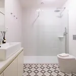 Luxurious Retreat In By Lovelystay Διαμέρισμα