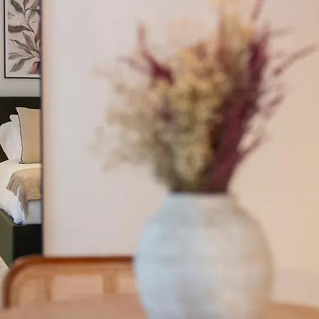 Luxurious Retreat In By Lovelystay * Porto