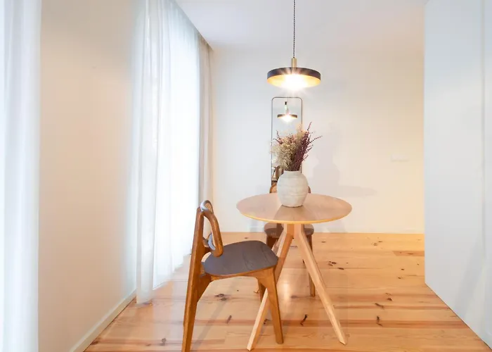 Luxurious Retreat In By Lovelystay Apartment Porto