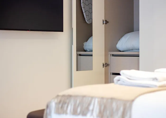 Luxurious Retreat In By Lovelystay * Porto